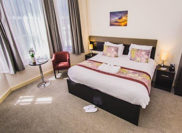 Mannin Hotel Дъглас Екстериор снимка