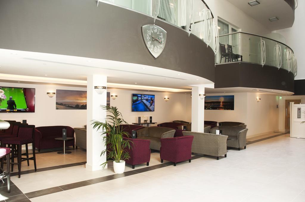 Mannin Hotel Дъглас Екстериор снимка